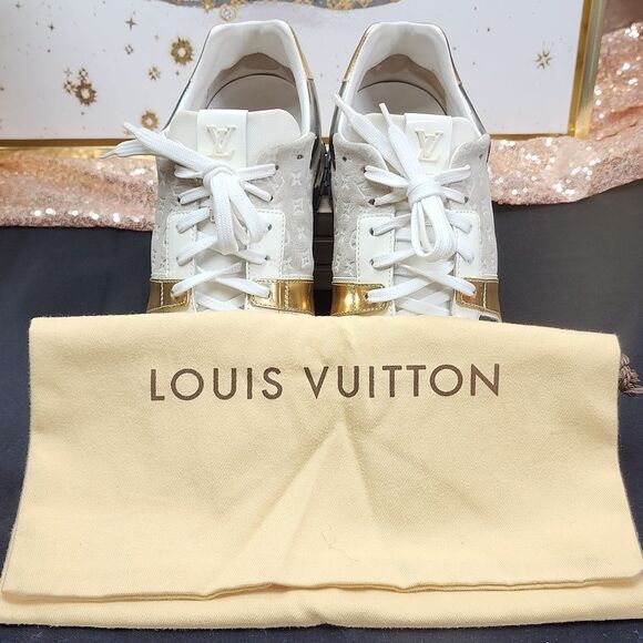 Authentic Louis Vuitton Suede Patent Calfskin Embossed Monogram Run Away Sneake - Picture 16 of 16